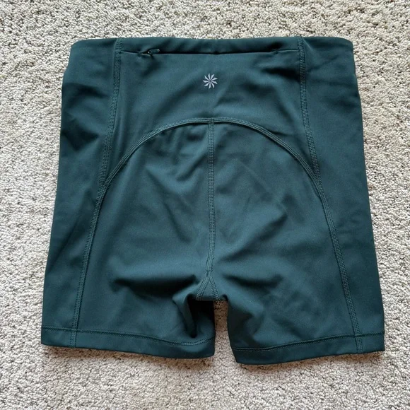Athleta Ultimate Run Short XS Shortie Like New - Picture 2 of 2